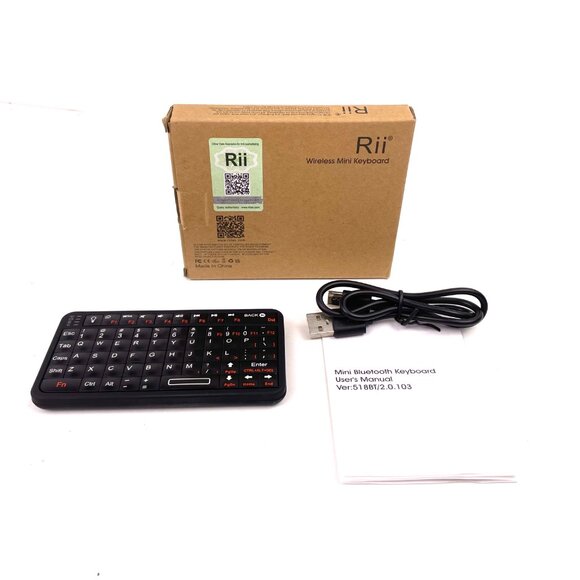 Rii Wireless Mini Bluetooth Keyboard i8BT / ISB11 Touchpad, Rechargeable, Black - Picture 2 of 9